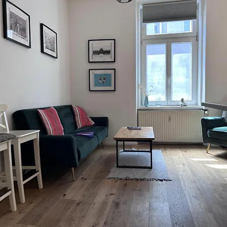 Hafen Dock 5 Apartman *